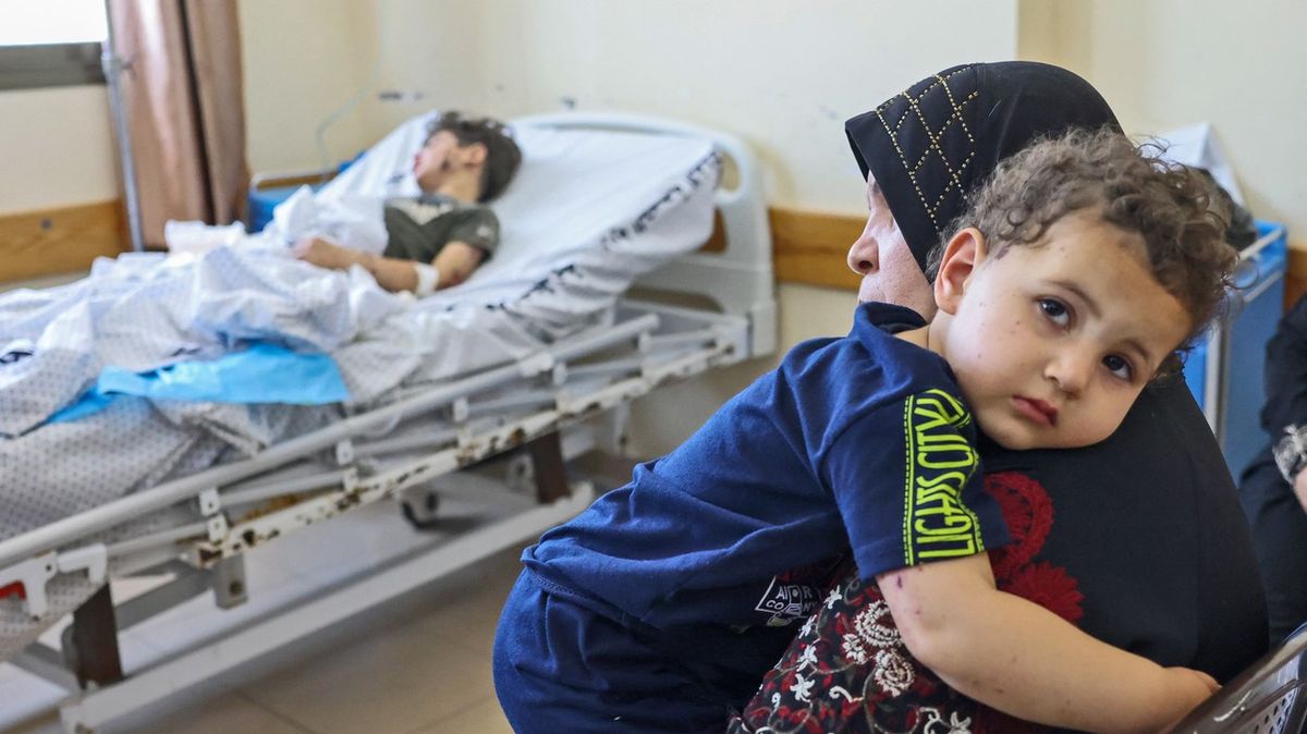 Válka v Gaze: Místo radikálů umíraly při náletech často děti